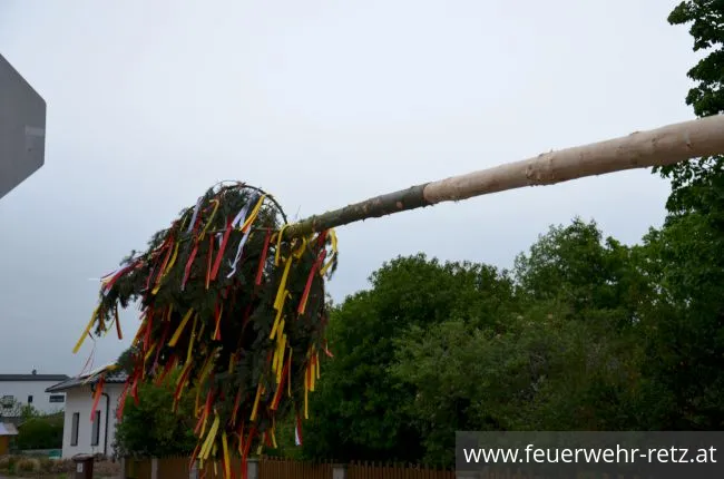 Foto 18, 09.05.2019, Maibaum aufstellen 2019 Foto 18, 09.05.2019, Maibaum aufstellen 2019