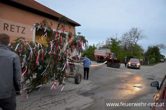 Foto 20, 09.05.2019, Maibaum aufstellen 2019 Foto 20, 09.05.2019, Maibaum aufstellen 2019