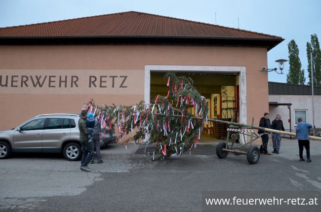 Foto 21, 09.05.2019, Maibaum aufstellen 2019