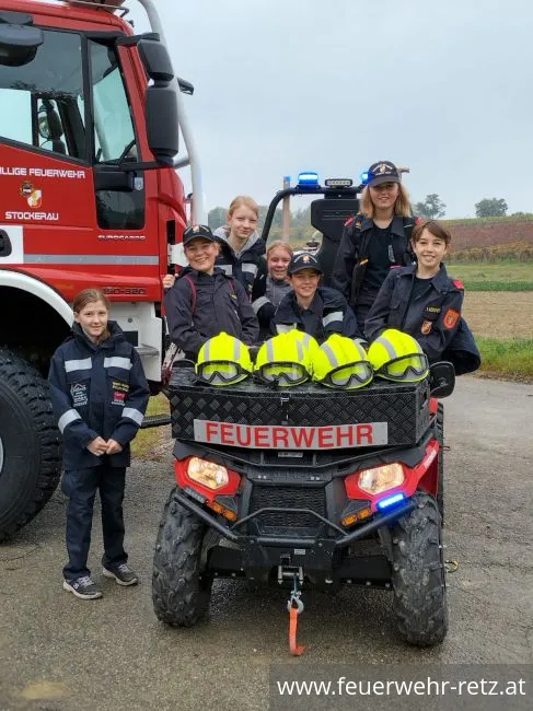 Foto 3, 17.10.2022, 6. Feuerwehrjugend und Familien-Erlebnis-Wanderung