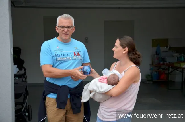 Foto 5, 05.08.2019, Storch aufstellen bei Brandmeister Markus Kiesling Foto 5, 05.08.2019, Storch aufstellen bei Brandmeister Markus Kiesling