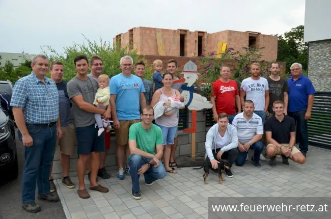 Foto 8, 05.08.2019, Storch aufstellen bei Brandmeister Markus Kiesling Foto 8, 05.08.2019, Storch aufstellen bei Brandmeister Markus Kiesling