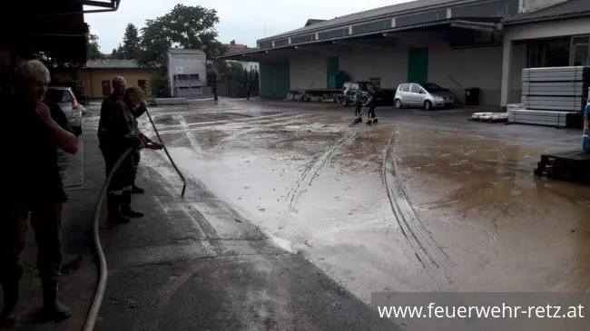 Foto 6, 05.08.2019, Unwetter über Retz - Mehrere Einsätze für die Feuerwehr Foto 6, 05.08.2019, Unwetter über Retz - Mehrere Einsätze für die Feuerwehr