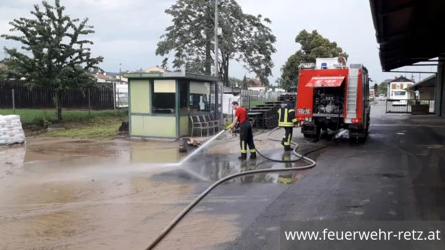 Foto 7, 05.08.2019, Unwetter über Retz - Mehrere Einsätze für die Feuerwehr Foto 7, 05.08.2019, Unwetter über Retz - Mehrere Einsätze für die Feuerwehr
