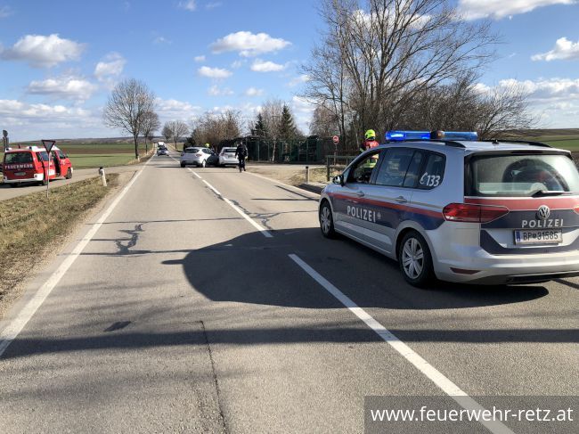 Foto 1, 23.02.2022, Technischer Einsatz - PKW-Bergung nach Verkehrsunfall
