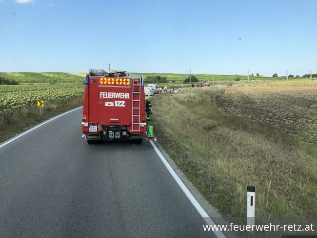 Foto 1, 08.08.2022, Technischer Einsatz - Fahrzeugbergung nach Verkehrsunfall