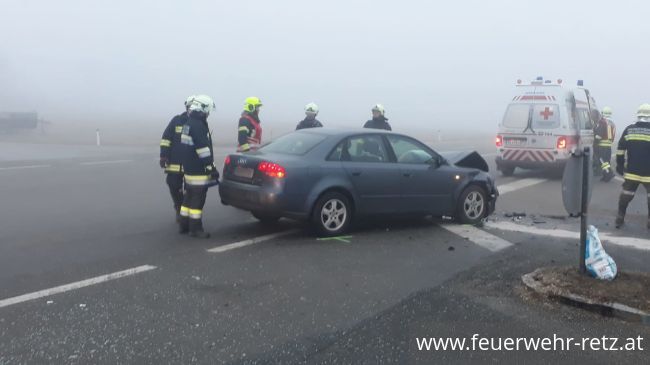 Foto 4, 28.01.2020, Technischer Einsatz - Fahrzeugbergung nach Verkehrsunfall Foto 4, 28.01.2020, Technischer Einsatz - Fahrzeugbergung nach Verkehrsunfall