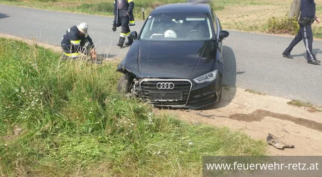 Foto 1, 25.08.2019, Technischer Einsatz - Fahrzeugbergung Foto 1, 25.08.2019, Technischer Einsatz - Fahrzeugbergung