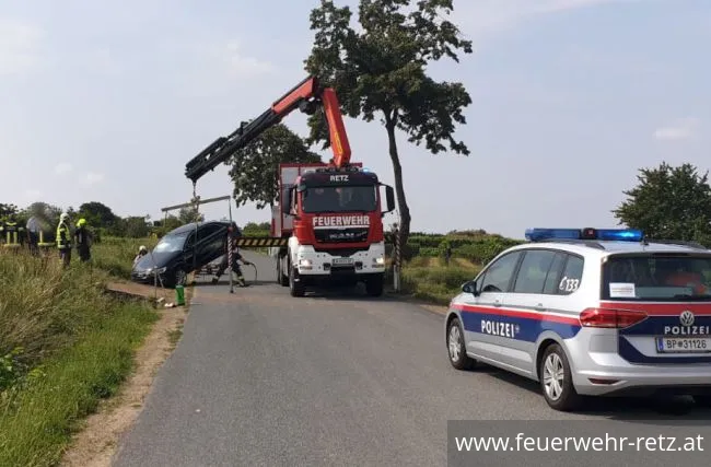 Foto 3, 25.08.2019, Technischer Einsatz - Fahrzeugbergung Foto 3, 25.08.2019, Technischer Einsatz - Fahrzeugbergung