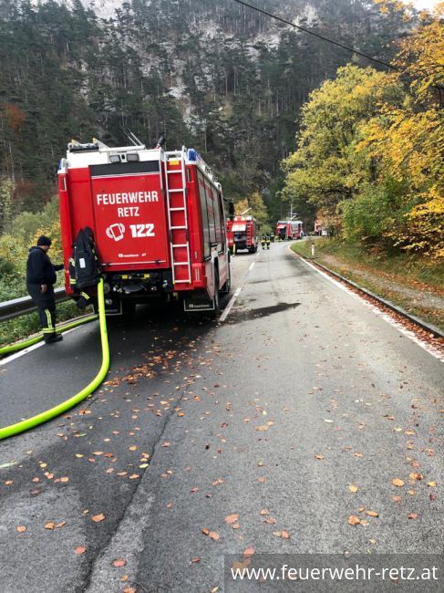Foto 1, 02.11.2021, KHD-Einsatz - Waldbrand Hirschwang Foto 1, 02.11.2021, KHD-Einsatz - Waldbrand Hirschwang
