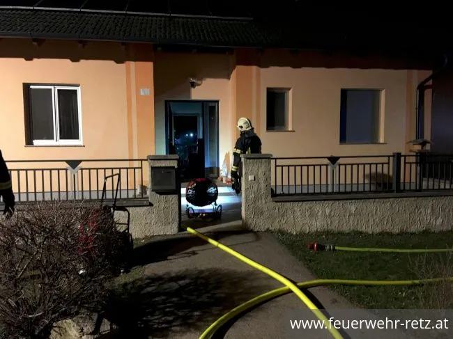 Foto 8, 31.03.2021, Wohnhausbrand in Retz - Alarmanlage verhindert Großbrand
