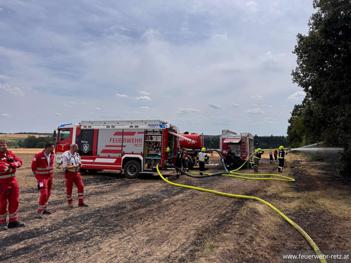 Foto 5, 15.07.2026, Brandeinsatz - Feldbrand in Riegersburg rasch unter Kontrolle gebracht Foto 5, 15.07.2026, Brandeinsatz - Feldbrand in Riegersburg rasch unter Kontrolle gebracht