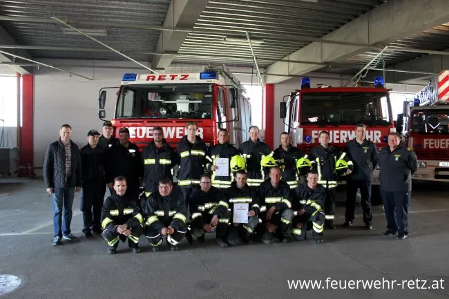 Foto 9, 16.04.2018, Ausbildungsprüfung Atemschutz - Gratulation an die FF-Kameraden Foto 9, 16.04.2018, Ausbildungsprüfung Atemschutz - Gratulation an die FF-Kameraden