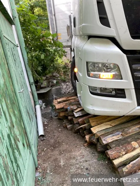 Foto 9, 10.08.2020, Technischer Einsatz - Bergung eines LKW Foto 9, 10.08.2020, Technischer Einsatz - Bergung eines LKW