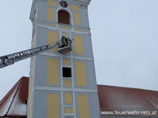 Foto 2, 15.01.2018, Technischer Einsatz - Personenrettung mit Drehleiter