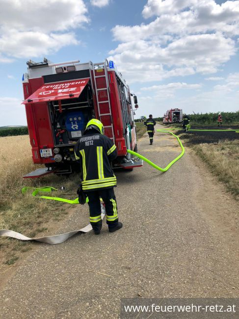 Foto 6, 25.07.2021, Brandeinsatz - Flurbrand auf Weizenfeld