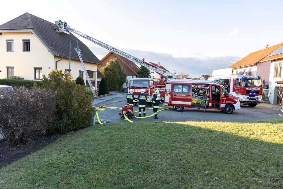 Foto 1, 21.11.2024, Brandeinsatz - Wohnhausbrand in Zellerndorf Foto 1, 21.11.2024, Brandeinsatz - Wohnhausbrand in Zellerndorf